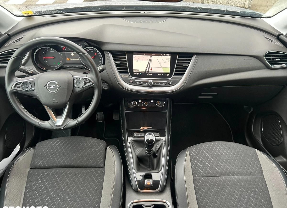 Opel Grandland cena 67400 przebieg: 75455, rok produkcji 2017 z Lubaczów małe 379